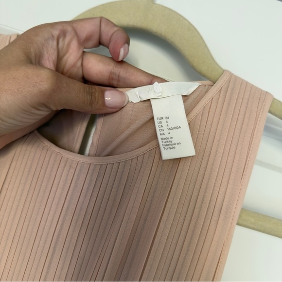 H&M Chic Sleeveless Blush Max Women's Dress Size 4 - Picture 6 of 9